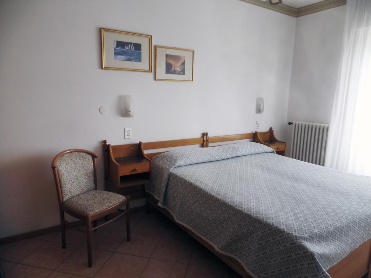 Piccolo Direkt Am Brenzone sul Garda